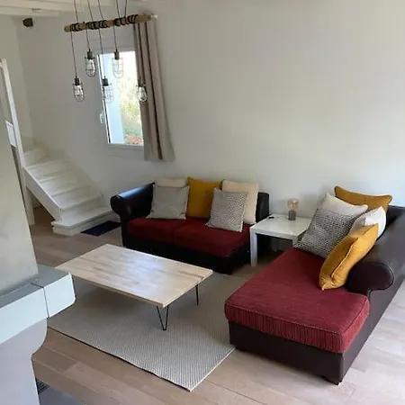 Holiday home Maison Independante, Domaine Vichy La Tour Abrest